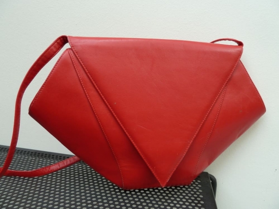 Sac Charles Jourdan, rouge.