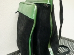 Sac Charles Jourdan, vert acidulé et noir.