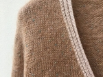 Cardigan marron glacé.