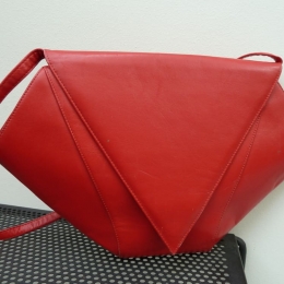 Sac Charles Jourdan, rouge.